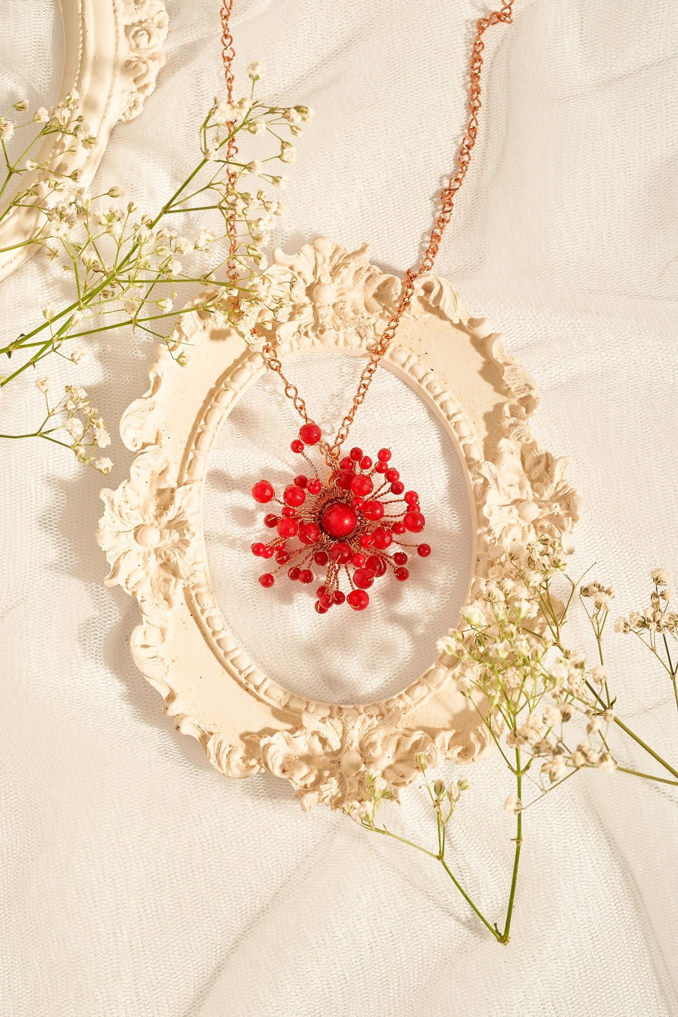 Baby breath pendant necklace red RG