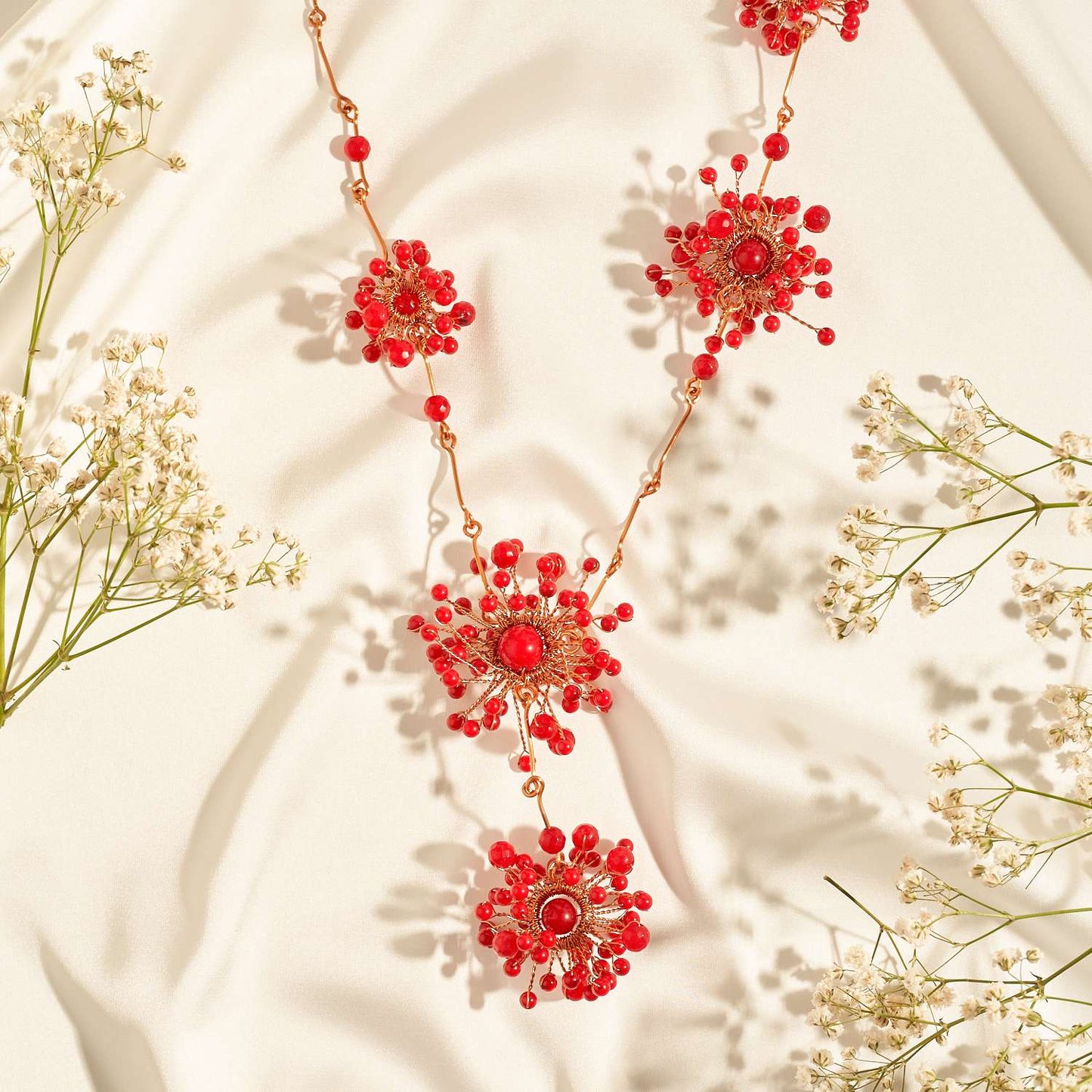 Baby breath single layer necklace red RG