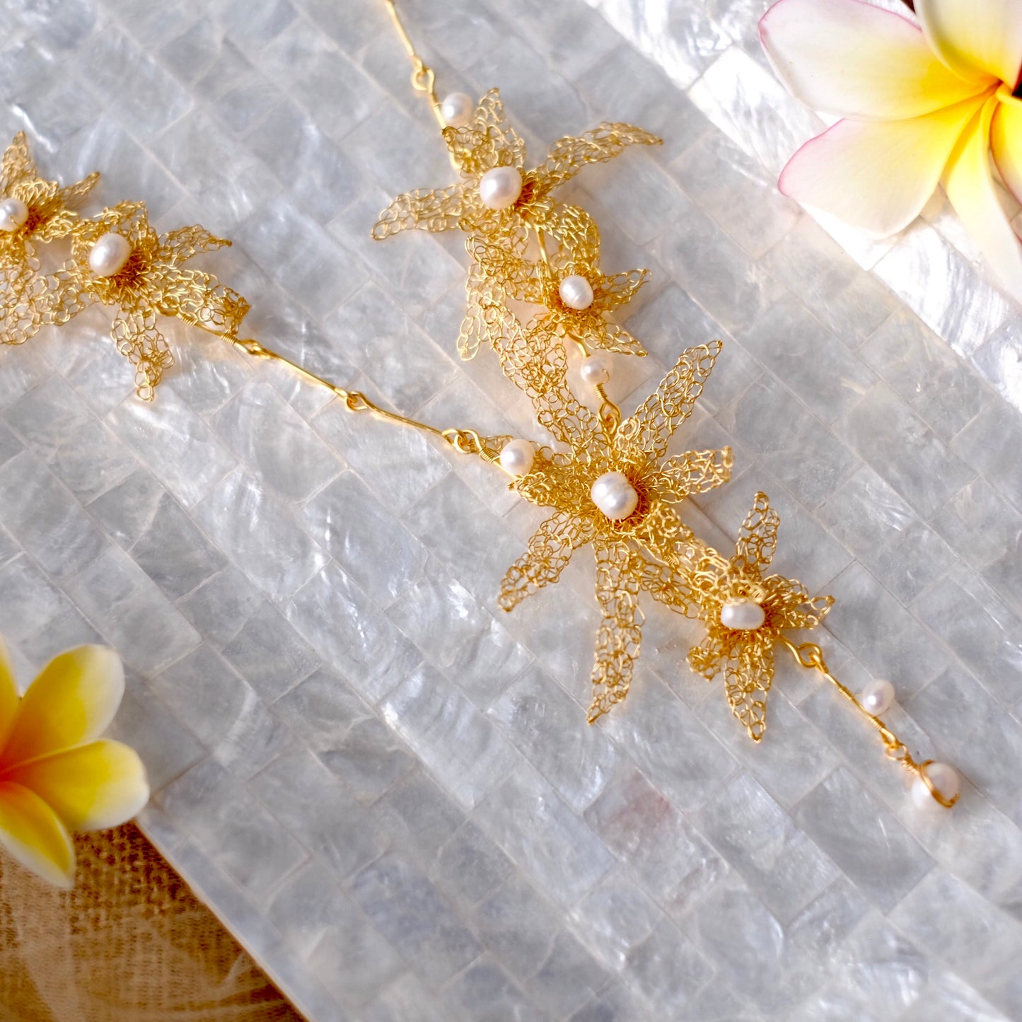 CANANGA NECKLACE GOLD PEARL