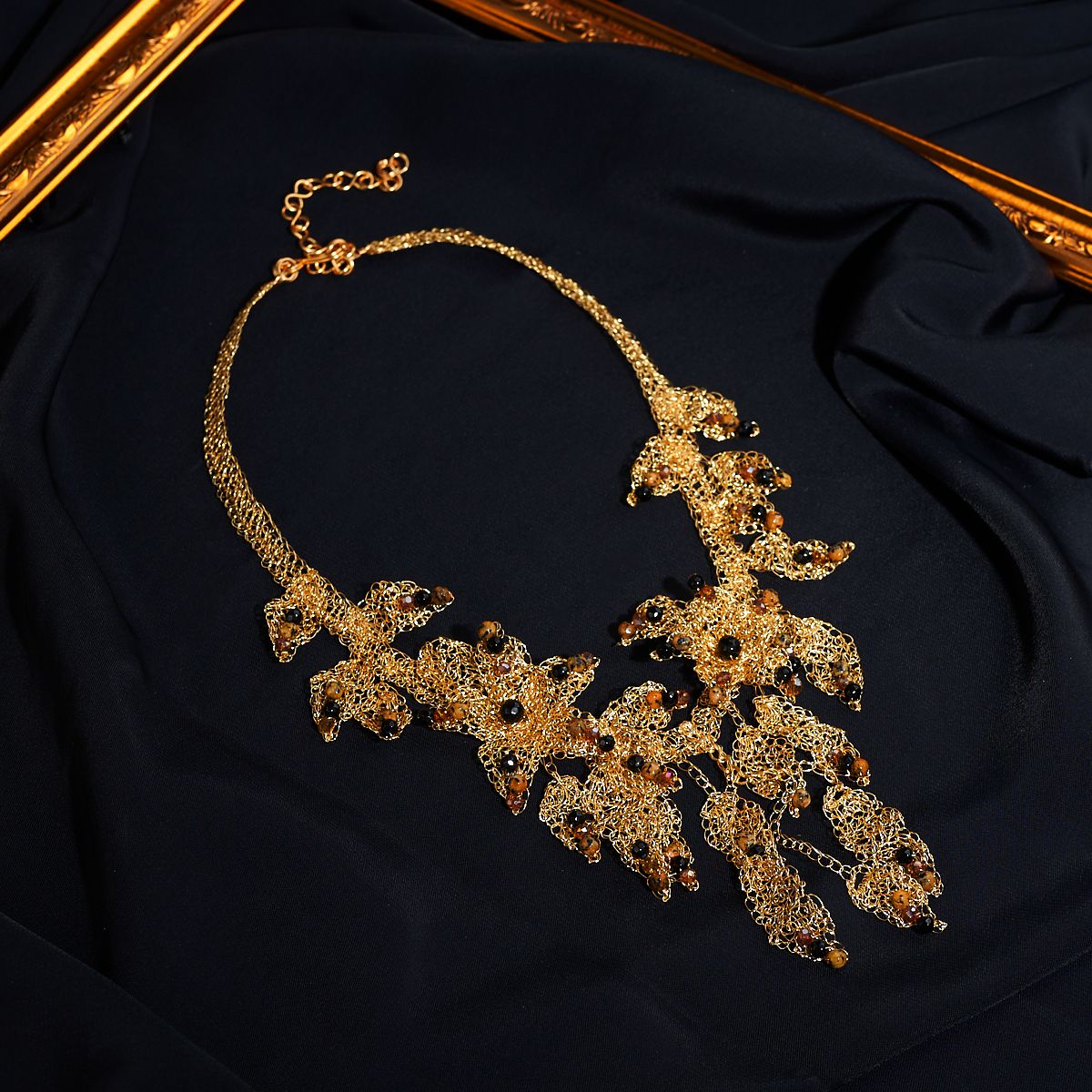 Wave leaves tiger eye gold