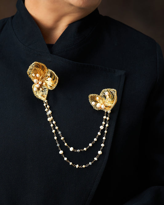 Larasati Pearl Gold Brooch