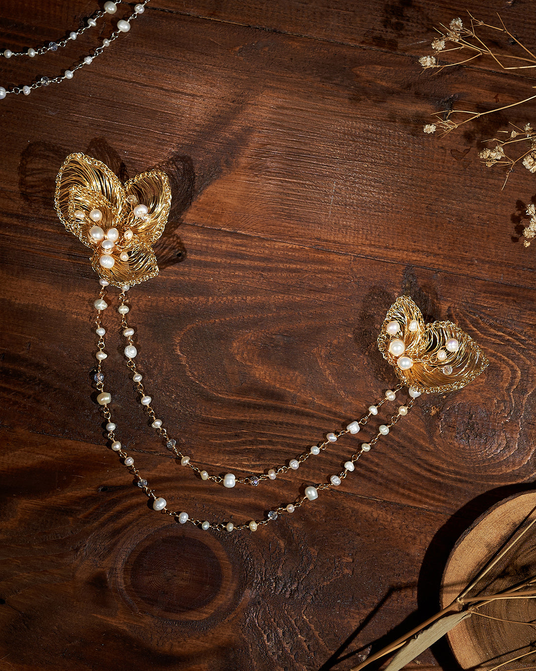 Larasati Pearl Gold Brooch