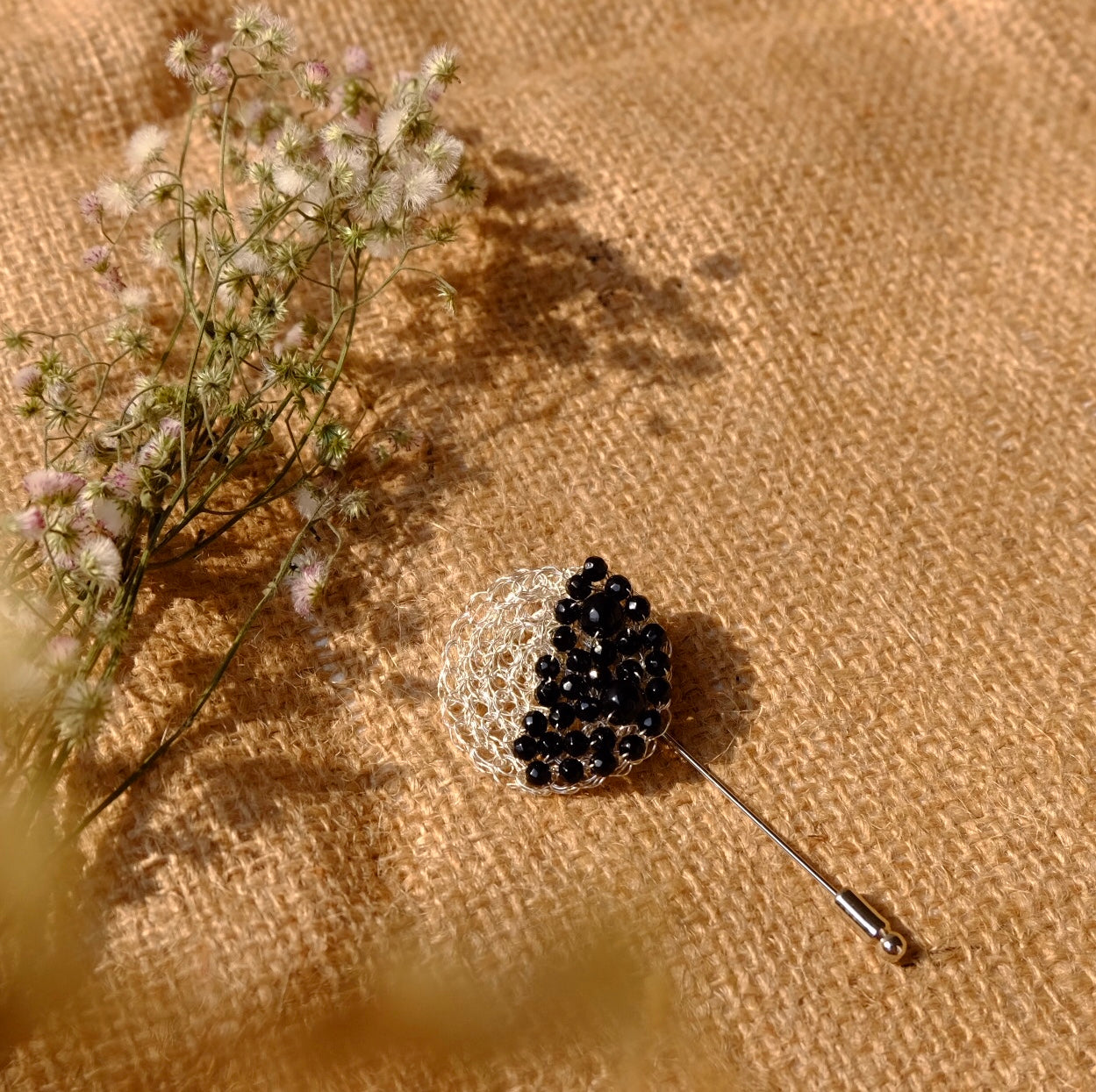 CIRCLE CROCHET BLACK SILVER