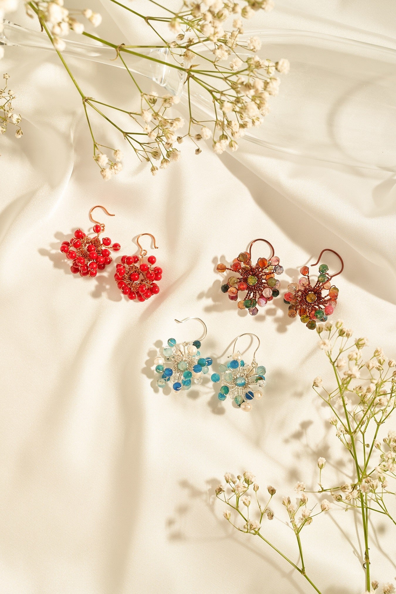 Baby breath dangling earrings red RG