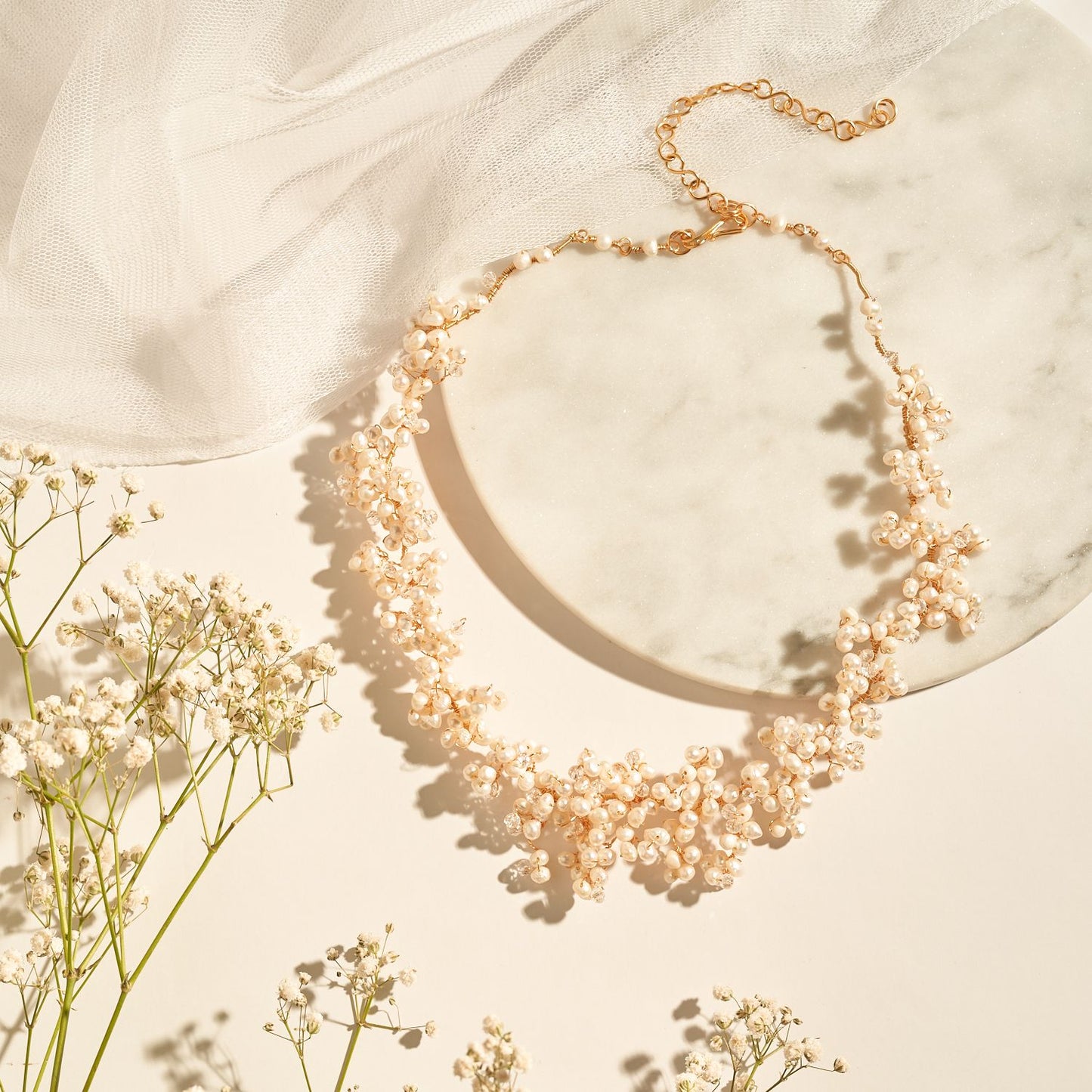 Baby breath choker pearl gold