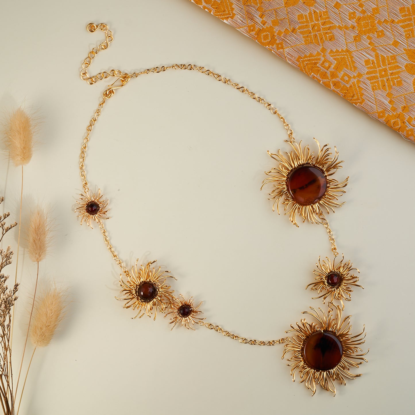 Mata Uroe Brown Gold  Long necklace
