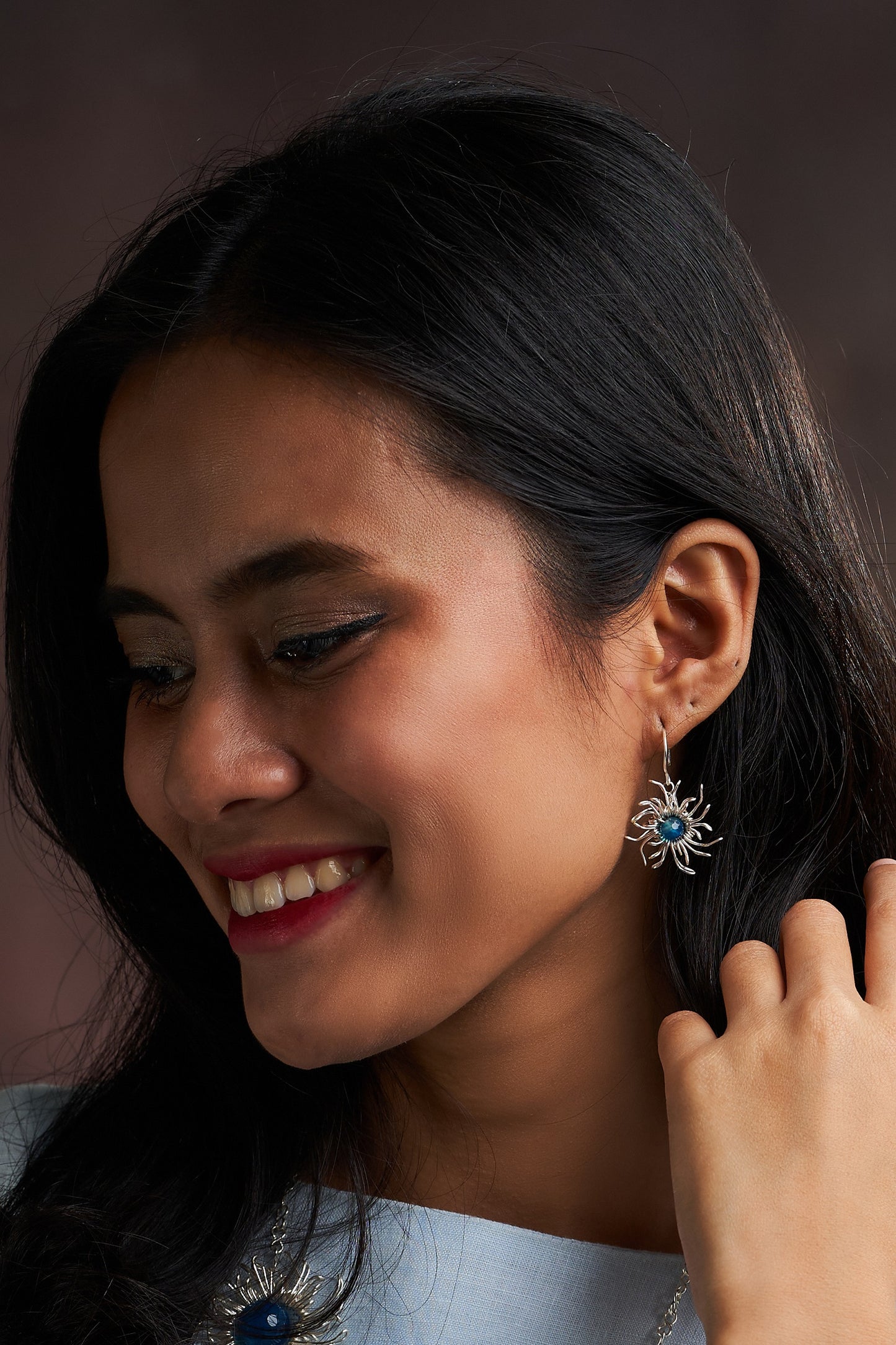 Mata Uroe blue silver  dangling earrings